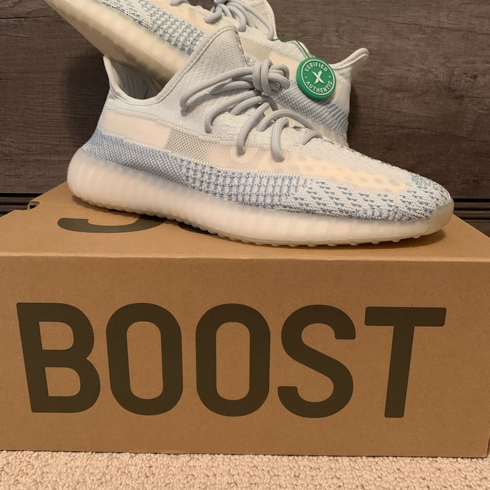 Yeezy Cloud white DS SZ 12 PRICE WRONG READ DESC